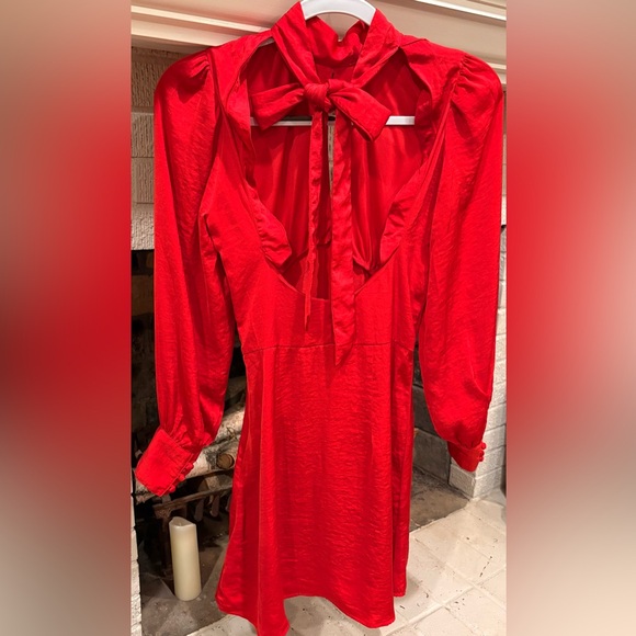 Gorgeous RARE  Reformation Red Satin Dress with Cuffed Sleeves - Picture 3 of 9